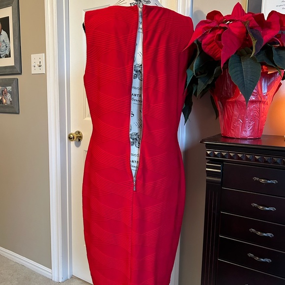 ✨🎄✨ RED SHEATH DRESS Size 10  NWT - Picture 6 of 8
